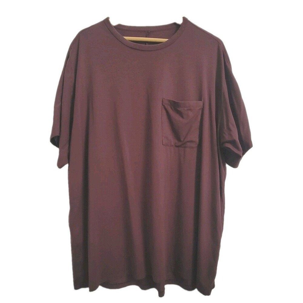 Lululemon Fundamental Pocket T-shirt Size XXXL  Burgundy  Short Sleeve Crewneck